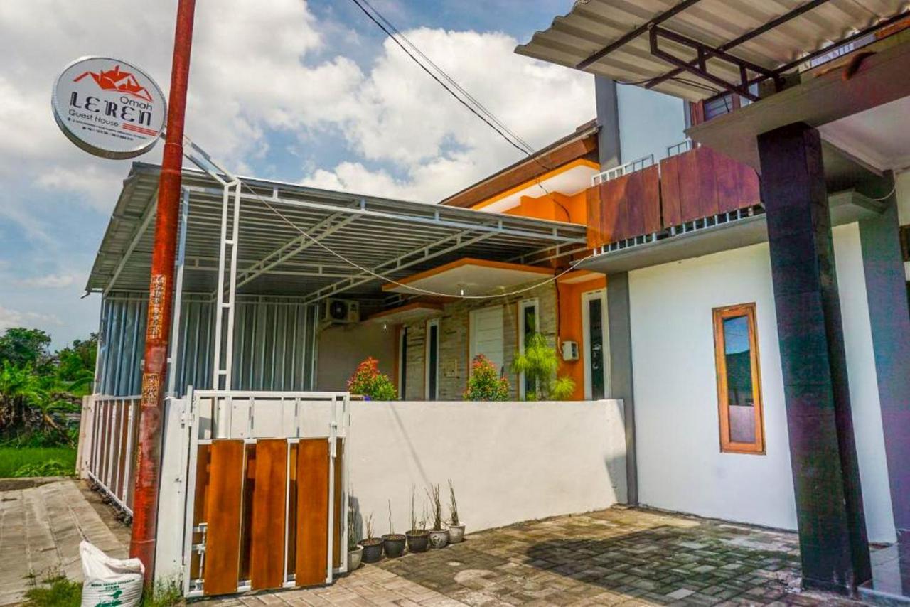 Omah Leren Mitra Reddoorz Near Gembiraloka Zoo Yogyakarta Hotel Exterior foto